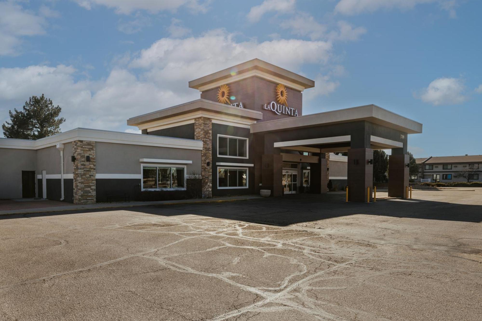 La Quinta Inn & Suites By Wyndham Fort Collins, Colorado Exterior photo