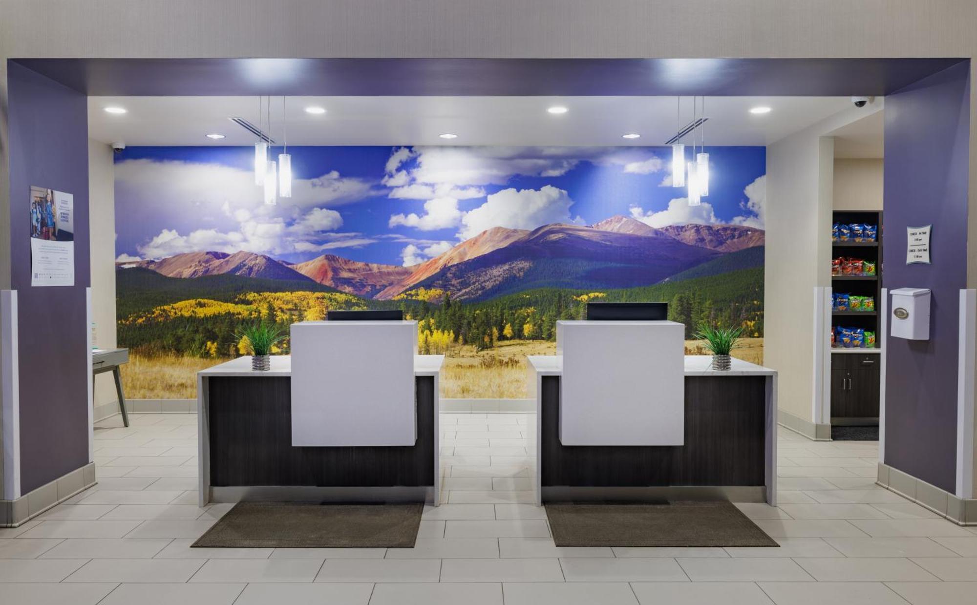 La Quinta Inn & Suites By Wyndham Fort Collins, Colorado Exterior photo
